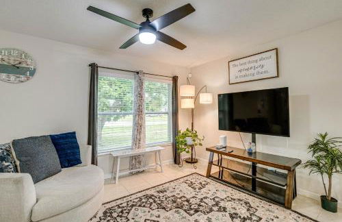 Port Charlotte Home with Sunroom, Grill and Fire Pit! - Foto 4