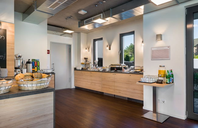 Signature East Hotel Apartment - Photo 42