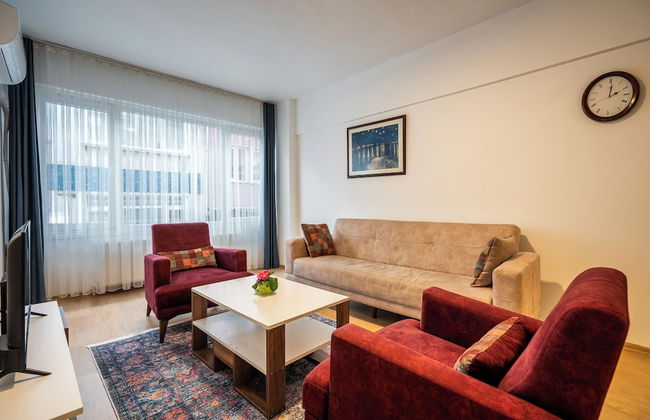 Charming 3-bedroom Apartment in the Heart of Kadıköy - Photo 15