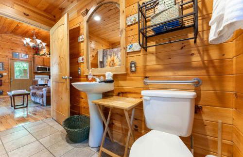 Wildflower Cabin with a private hot tub - Foto 14