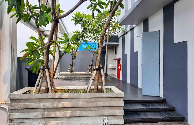 Homey And Cozy Studio Apartment At Elvis Tower - Foto 16