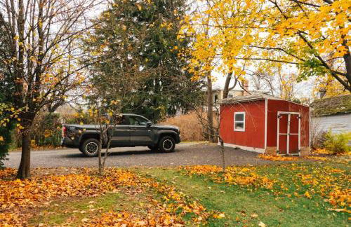 Hot Tub, 2 Blocks to Downtown Saugerties, Sleeps 8 - Foto 25