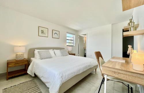 Large 1 bedroom apartment with free private parking - Foto 16