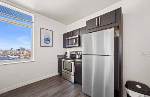 Studio View Of Downtown Near Lake Michigan Plaza Grey - Photo 7