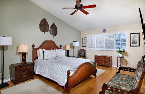 Coastal Luxury with Panoramic Ocean View - Foto 12