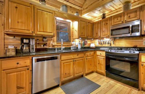 A Little Bit of Heaven Swim in the creek soak in the hot tub and relax in comfort - Foto 12