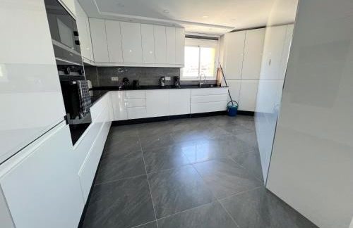 Luxury three bedroom apartment at Estepona - Photo 10