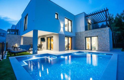 Villa Nina - heated pool - near Omiš - Foto 1