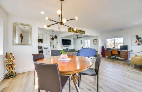 Deck and Scenic Views Lakefront Cottage in Hale! - Foto 8