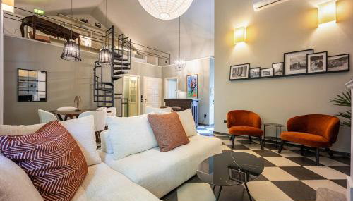 A Majestic Oasis in Keramikos, the Heart of Athens - Foto 5