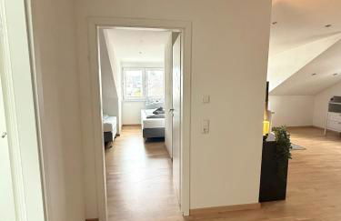 Modern Flat Karlsruhe - Waschmaschine, Fußbodenheizung, Regendusche - Foto 10