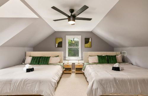 HotTub, FirePit, Basketball, 15 Min To Sedgefield - Photo 54