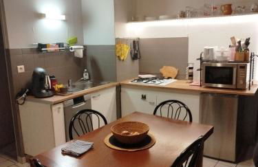 Maison village appartement RDC avec terrasse - Foto 7