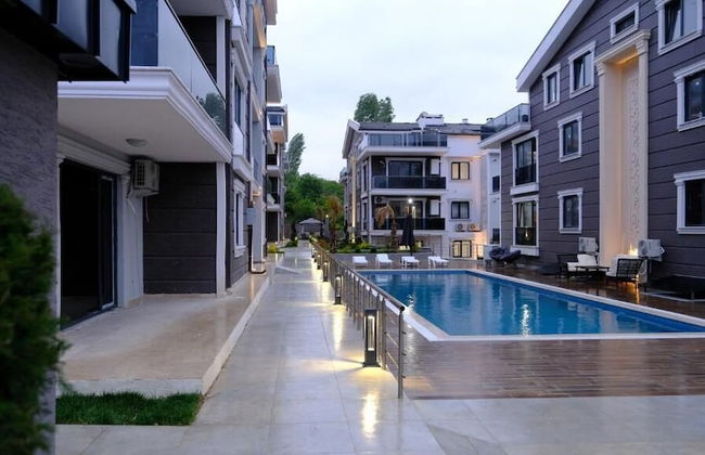 Flower City Suits - Photo 18