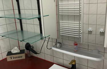 Best-Preis -Gold Suite- mit Netflix, Self-Check-In, eBike Ladestation, Fahrradraum, WLAN, Netflix und Massagesessel - direkt am Elberadweg im Herzen von Wittenberge - Foto 42