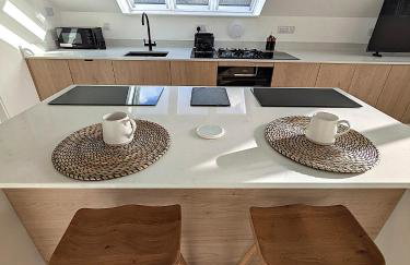 Cober Riverside Retreat - Luxury Barn Apartment in The Heart of Cornwall - Photo 3