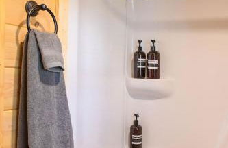 Lena Cabin Wooded Tiny Cabin - Hot Tub - Foto 20