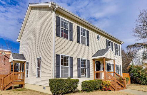 Walk to Dtwn and Campus! Spacious Hampton Home - Foto 26