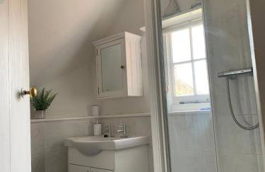 Location Spacious Character Flat in Central Rye - Foto 23