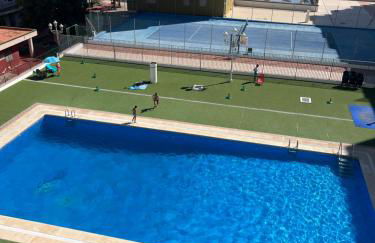 APARTAMENTO NUEVO CÉNTRICO en PRIMERA Línea de playa con vistas al Mar, Piscina, aire acondicionado y wifi - Foto 24