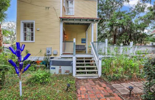 Gallery 1897 - Photo 42