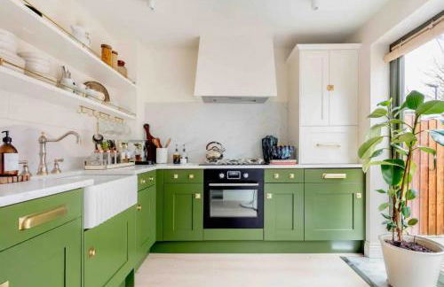 Spring Stays Cosy 2-Bed Residence with Free Parking - Foto 13