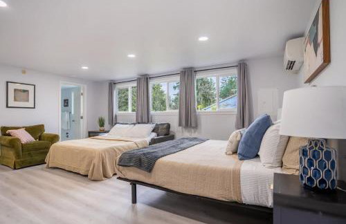 Burien's Top Unit with Spa-Inspired Bathroom - Foto 9