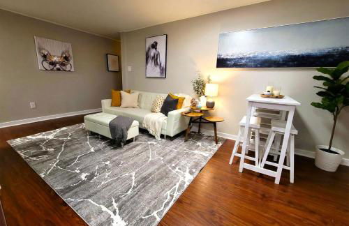 Redwood Loft at Park Place King bed Walk in Closet Fast Wifi and Free Coffee - Foto 2