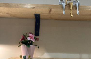 Central Sheffield 3BED 3BATH IV Pent-Apartment - Photo 14