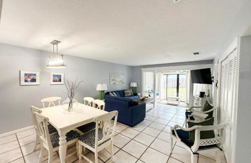 Chateau La Mer #5B - Foto 24