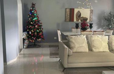 Bela casa com piscina - Foto 11