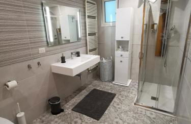 The black dog house - Foto 27