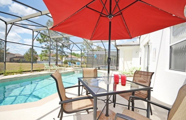 Pine Forest Chateau 5 Bedroom Home by RedAwning - Photo 26