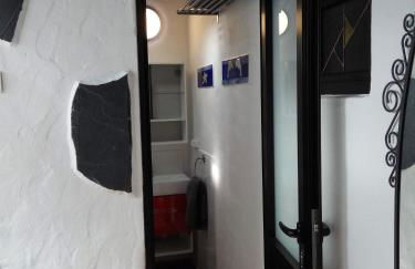 ALOELUX VILLA !! - Private Villa with POOL , jacuzzi, cinema, massage ,wonderful view, art desing villa - Photo 22