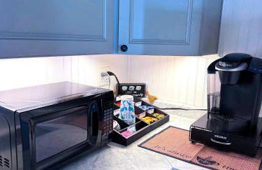 The Riverstone Getaway in historical Madison, IN - Foto 17