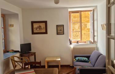 Maisonnette au Cœur de la cité Médiévale. - Foto 8