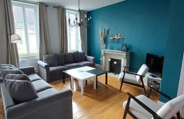 Big Townhouse In Paray Le Monial For 25 People - Foto 2