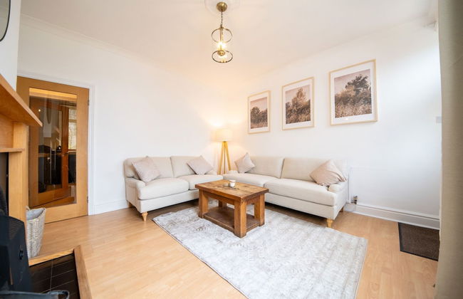 Host Stay Poppy s Cottage - Photo 1