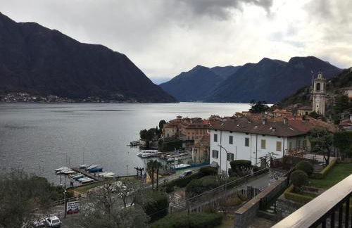 Big Apartment with Lake View and Three Bedrooms - Foto 17