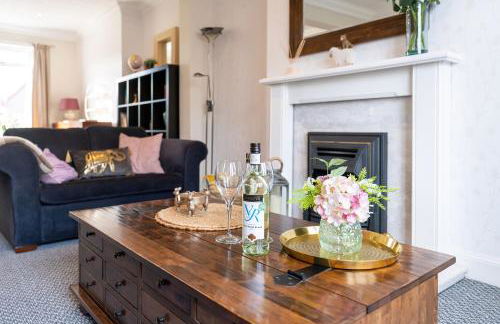 NEW Four Bedroom House - all rooms ensuite - Photo 25