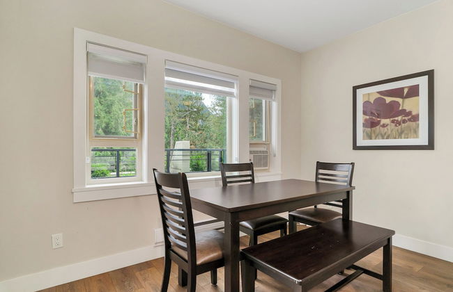 Opulent Oasis Exquisite 2Bedroom Retreat - Photo 10