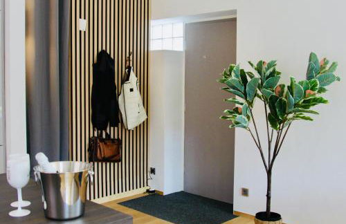 FeWoZauber - Domschloss, Zentrum, 6 Personen, Business, Dachterrasse, Familien - Foto 39