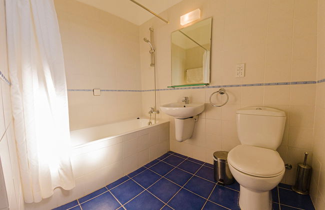 Aura Holiday Villas - Photo 17