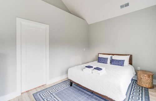 Modern Family Cabin 1 min to Bryce Fire Pit KING Bed - Foto 9