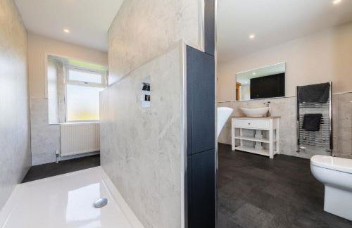 Nether Newton - Sleeps 12, Hottub, Sauna, Private Garden - Foto 25