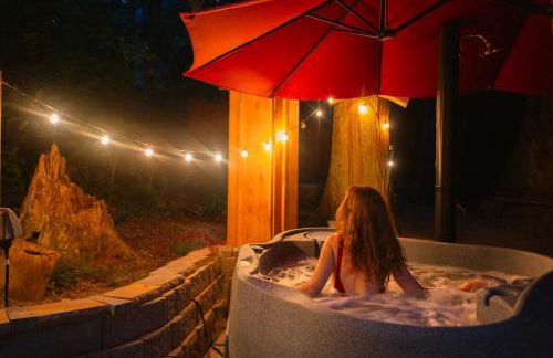 North Cascades Glamping with Hot-tub and Outdoor Kitchen - Foto 3