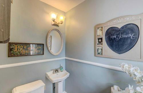 Historic Brookfield Farm Home about 14 Mi to Milwaukee - Foto 24