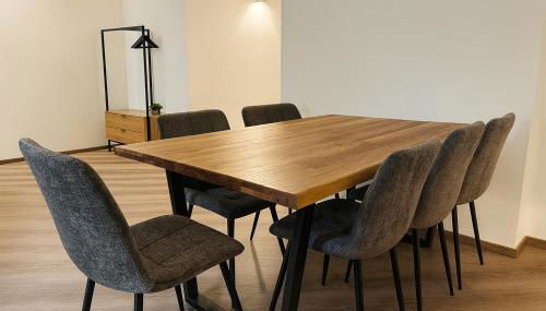 YFB-170m2 Apartment für bis zu 15, modern, 1min zu UBahn, Ruhige Lage, Parkplätze, WIFI, Netflix, Kindergerecht - Foto 3