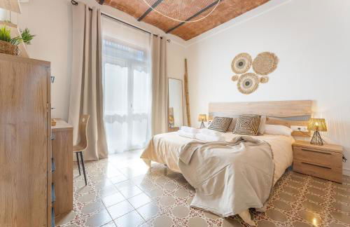 Piso Exclusivo con 5 Dormitorios en el Corazón de Tarragona - Foto 4