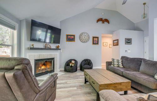 Family-Friendly Silverdale Home with Private Deck! - Foto 4